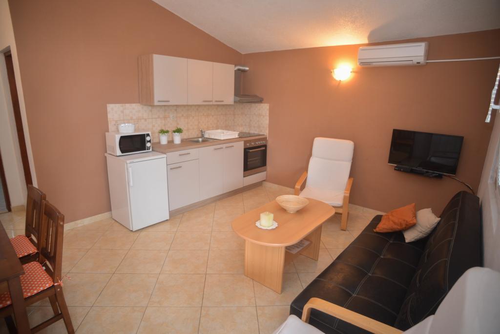 Apartments Salamun Biograd Na Moru Eksteriør billede